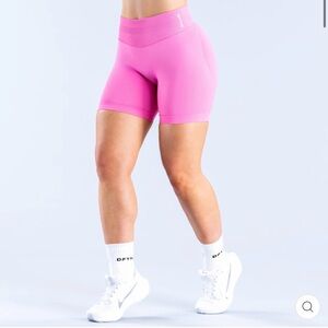 Dfyne Vibrant Pink Women's Athletic Shorts Small Size